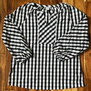 Chico’s Black and White Gingham pull sleeve top - size 2